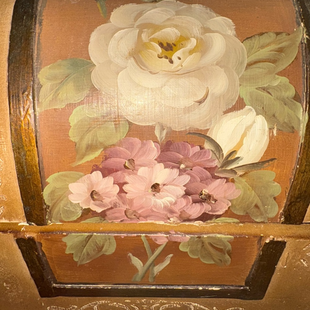 VINTAGE  Floral Painted Wooden Chest - Picture 7 of 10